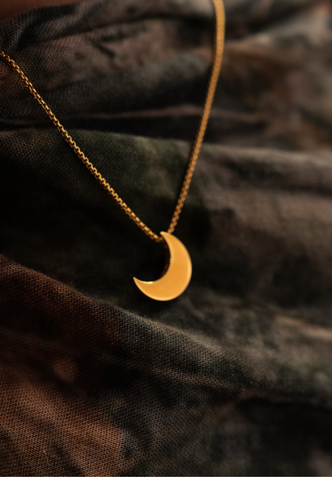 Lunar Cresent Necklace
